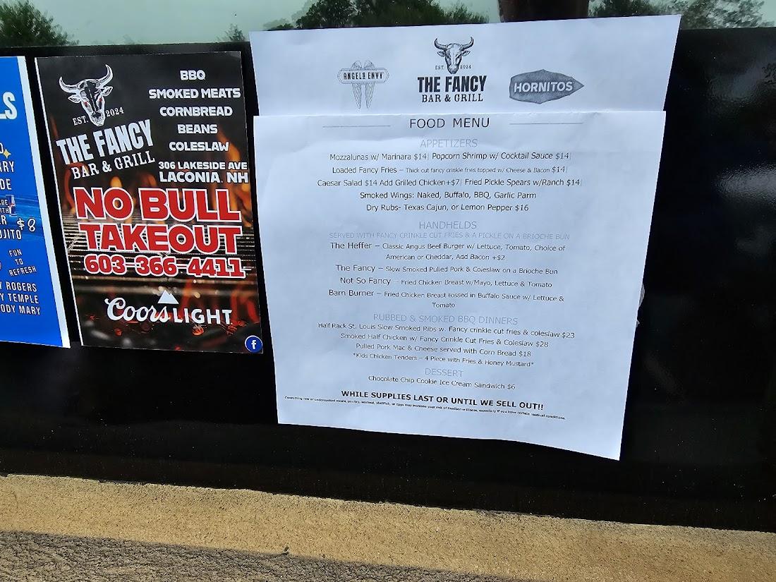 The Fancy Bar & Grill Gallery Image 4