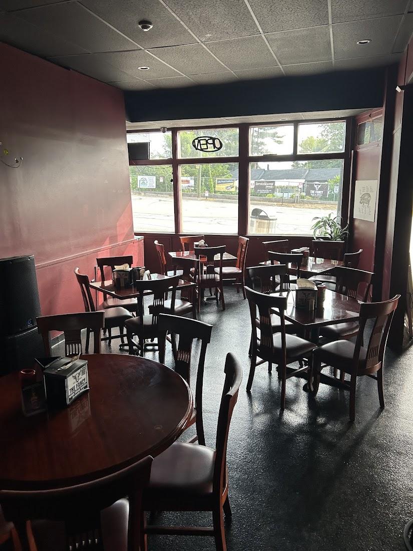 The Fancy Bar & Grill Gallery Image 6